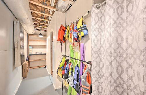 Lakefront Anderson Paradise Dock, Fire Pit! - Foto 23