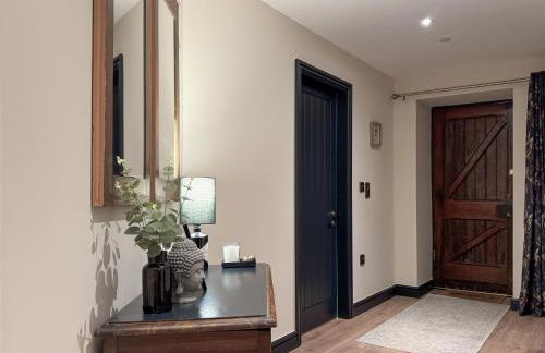 Converted Welsh Sunday School with Sea View & Garden on Anglesey - Dog Friendly - Photo 15