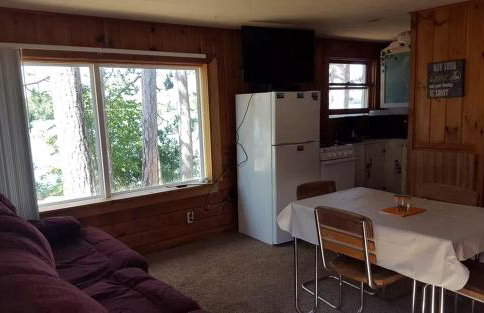 Remote Cabin Vacation Rental on Beautiful Somo Lake, Wisconsin - Foto 3