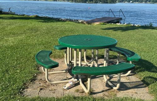 Lazy Lake Life Awaits! - Foto 11