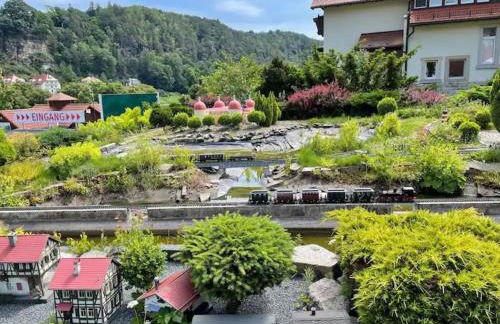 Ferienhaus Elbharmonie - Hunde willkommen, Garten vollständig umzäunt, Pool, Kamin und Spielzimmer - super für Familientreffen - Foto 34