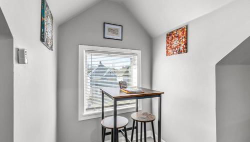 3rd Story Loft Islandview Pets Included with Free Parking! - Foto 5