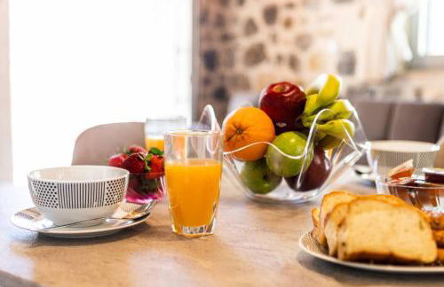 Marilena Natural Stone House, By Hellocrete - Foto 14