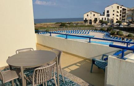 VUE OCEAN avec TERRASSE 30 m2 - 2 CHAMBRES parking privatif et piscine en été - Foto 24
