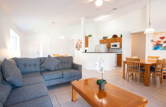 Berkley Lake Townhomes - Photo 17