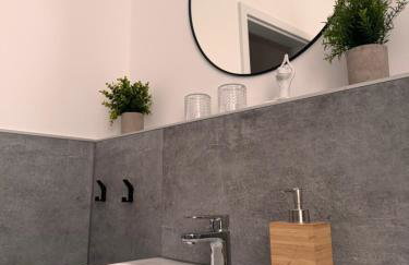 Studio Apartment im Zentrum mit Parkplatz & neuem Badezimmer - Foto 4