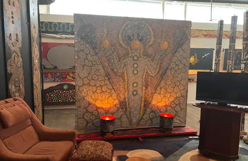 SPACE CASTLE: a 1950s Gas Station transformed into an Art Themed Wonderland - Foto 14