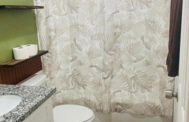 3BR Townhome 15mins from Downtown Sleeps 6 - Foto 35