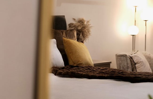 Canal Walk Studios - Photo 7