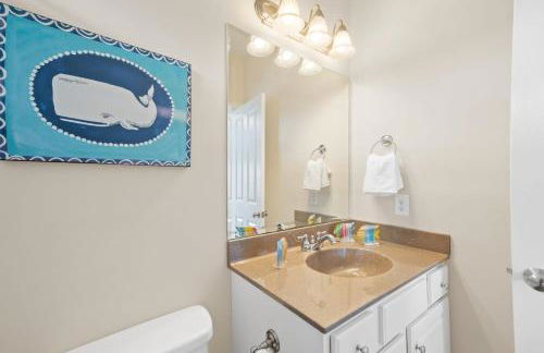 Stay at The Salty Gal - 4 Minute Walk to both Carolina and Kure Beaches - Foto 14