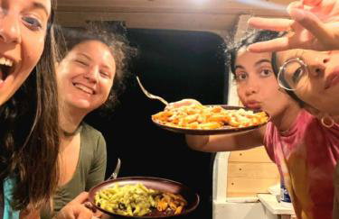 CampCar Maui Jeeps SUVs Hybrid Camper van Rentals with equipment and Travel Advice - Foto 25