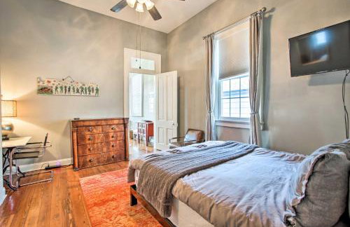 Uptown NOLA Apt on Magazine Street with Backyard! - Photo 14