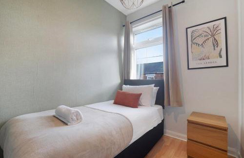 3BR House By Astra Residences Short Lets & Serviced Accommodation Ferryhill - Ideal For Contractors With Free Parking - Foto 11