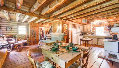 1800s Romantic Cabin! Fireplace and 3 Jacuzzi Tubs - Foto 5