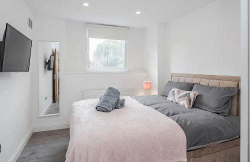 Lovely 2-Bedroom Condo With Balcony and Park View - Foto 3