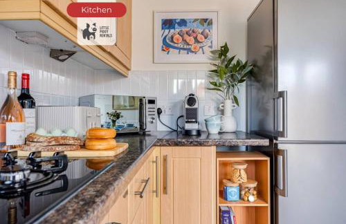 Cosy Stylish Home w EV Charger Priv.… - Foto 34