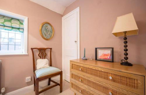 Hollyhocks, Tunstall - Foto 35