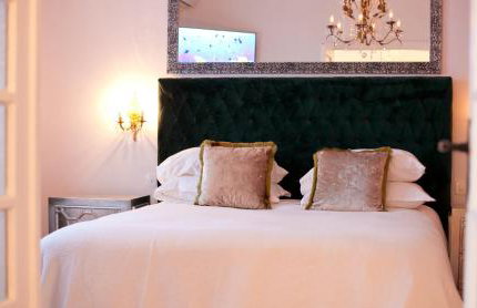 ANGEL BY THE SEA LUXE Apartment - Photo 17