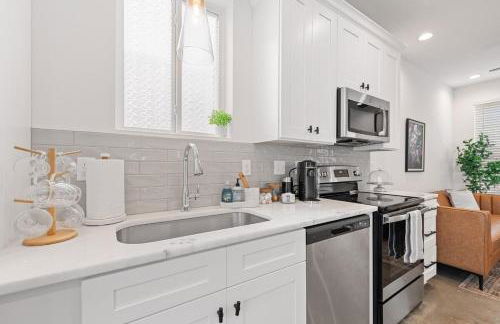 NEW Couyon House Luxury Amenities Fast WiFi 65 TV - Foto 7