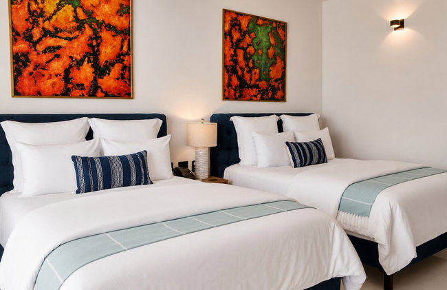 Flamboyan Hotel & Residences - Photo 9