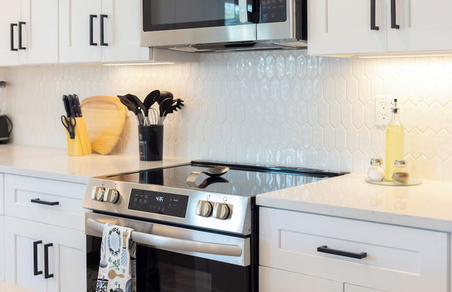 Spacious & Homey 4br/3ba W/amenities Near Downtown - Foto 15