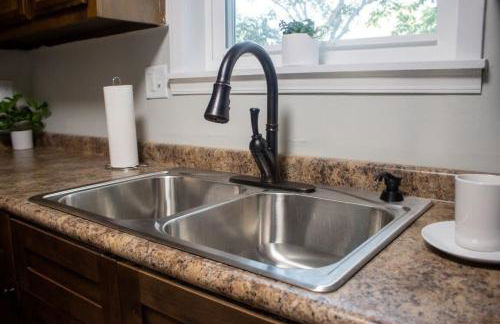 The Cozy Getaway Grill & Roku at Your Convenience! - Foto 33