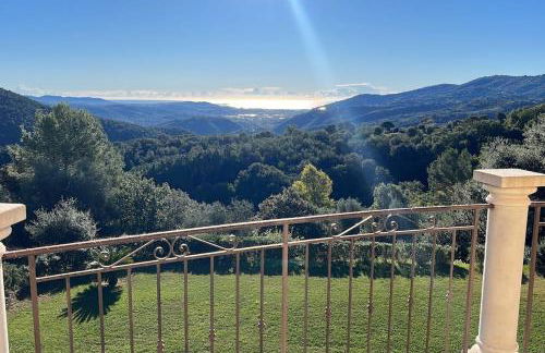 Villa Grasse vue mer exceptionnelle 8P piscine intérieure - Foto 32