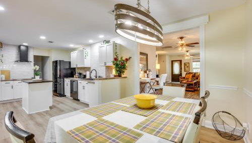 Backyard, Deck and Fire Pit Conroe Getaway - Photo 4