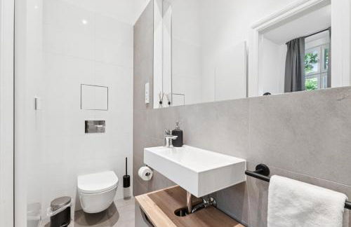 Modern Apartment in Berlin - Photo 4