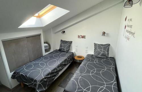 Maison chaleureuse avec terrasse privative proche de la gare et du centre-ville - Foto 12