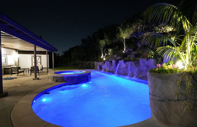 Coming Mid-April 2023! Beautifully upgraded two-story home with backyard oasis - Foto 46