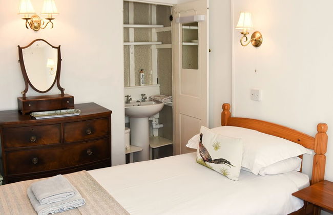 Grove Cottage - Photo 4