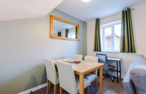 3 Bedroom Semi-Detached Home Sleeps 5 with Driveway - Foto 33