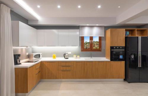 Etesians Villa, Heated Pool & Spa Whirlpool, BBQ, By ThinkVilla - Foto 24