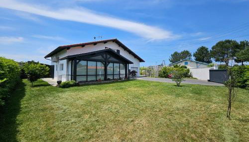 Cosy villa with pool near ocean - Foto 2