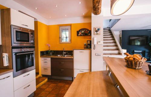 villa provençale en pierre avec vue sur la mer, piscine et jacuzzi - Foto 21