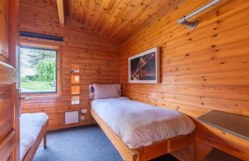 Chalet Lodge 6 - Hot Tub Lodge by Interhome - Foto 29