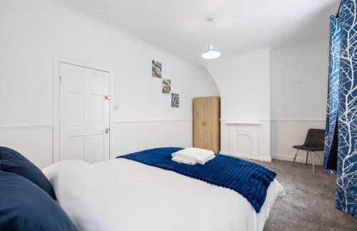 Cosy Four Bedroom Terrace Rishton - Foto 24