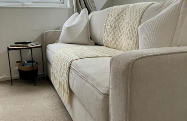 Central & Cosy, Home from Home with Large Garden & Free Parking, Bournemouth - Foto 2