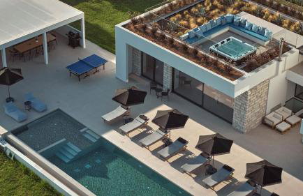 Gavras Exclusive Villas, with Infinity Pools, Spa Whirlpools & SeaViews, By ThinkVilla - Foto 4