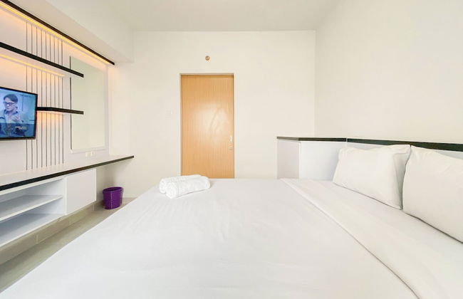 Homey And Cozy Studio Apartment At The Alton - Foto 3