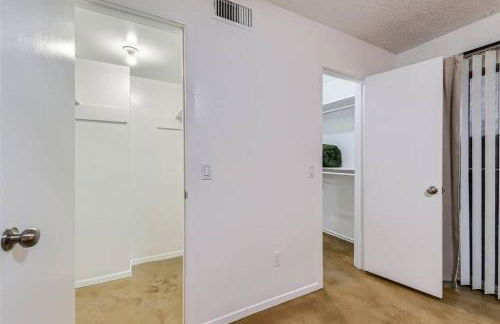 2B Getaway - Sleeps 6 - Pool, Pkg - Walk Dtwn - Foto 13