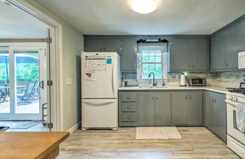 Yarmouth Cottage with Grill and Yard, Walk to Beach - Photo 8