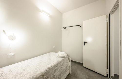 College Suites - Photo 60