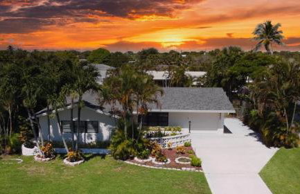 Family Retreat near Beach, Downtown and PGA - Foto 70