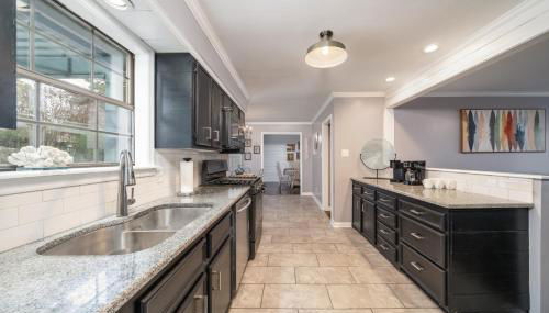 Colleens Corner Captivating 4bed 2.5 bath in Charming Neighborhood - Foto 2, dishwasher