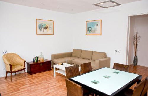 Claris Apartments - Photo 5