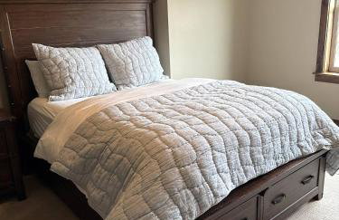 Brasada Getaway-> Privacy, Hot Tub & Theater Room! - Foto 24