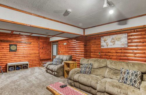 Mountain retreat w 2 fireplaces & lake - Foto 5