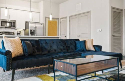 Spacious LUX 2BR 2B Unit in Austin with Pool! - Photo 14